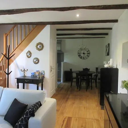 Дом отдыха Maison De La Carrerie, De Charme A 12450 *