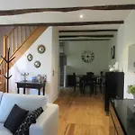 度假居 Maison De La Carrerie, De Charme A Pres De Rodez *