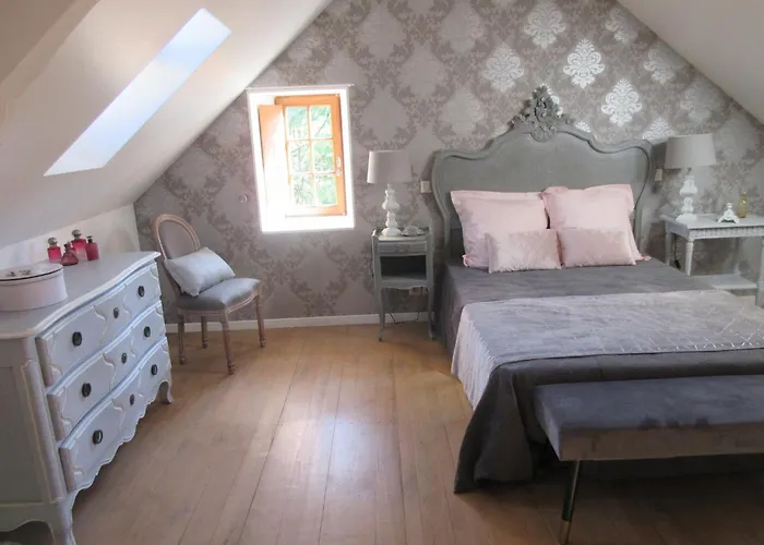 Vakantiehuis Maison De La Carrerie, De Charme A 12450 Calmont (Aveyron)